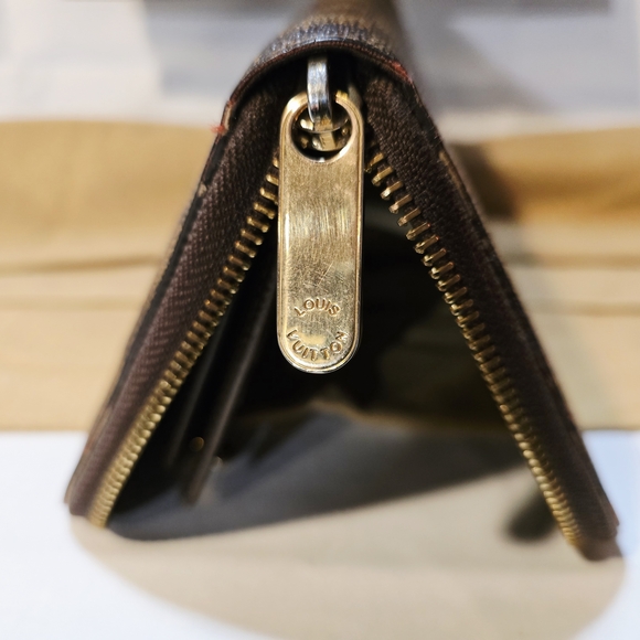 Louis Vuitton Checkered Brown Wallet - Picture 7 of 11